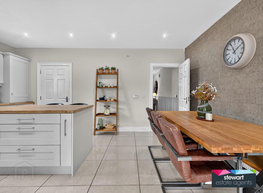 14 Glebe Way, Moira, BT67 0TQ