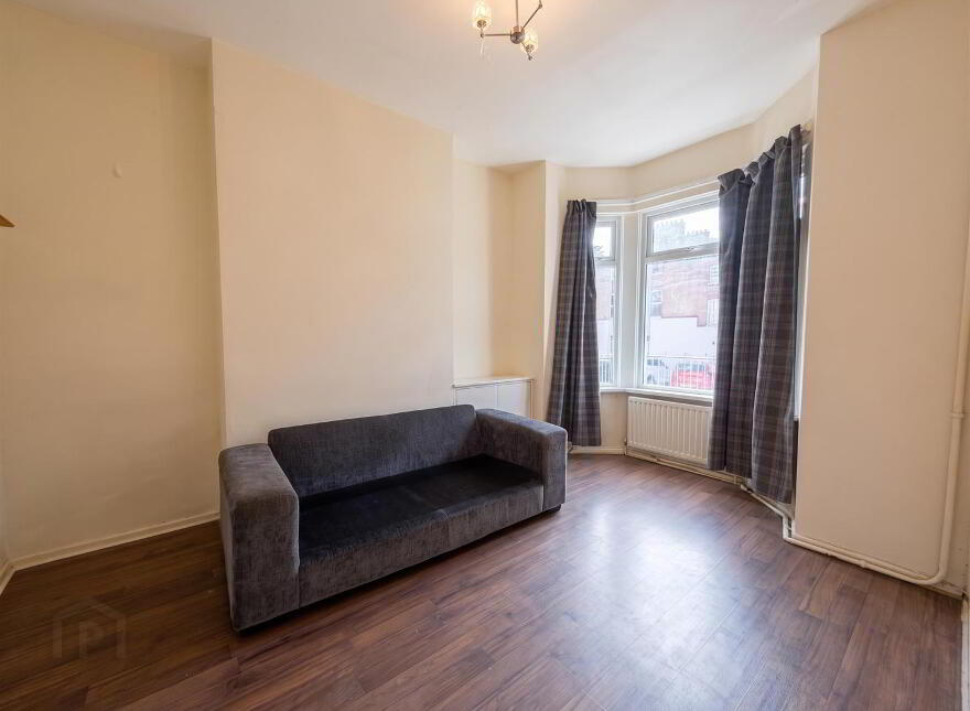 15 Jubilee Avenue, Belfast, BT15 3BX