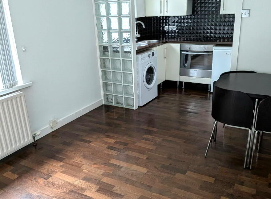 4a Hanwood Drive, Dundonald, BT16 1XX