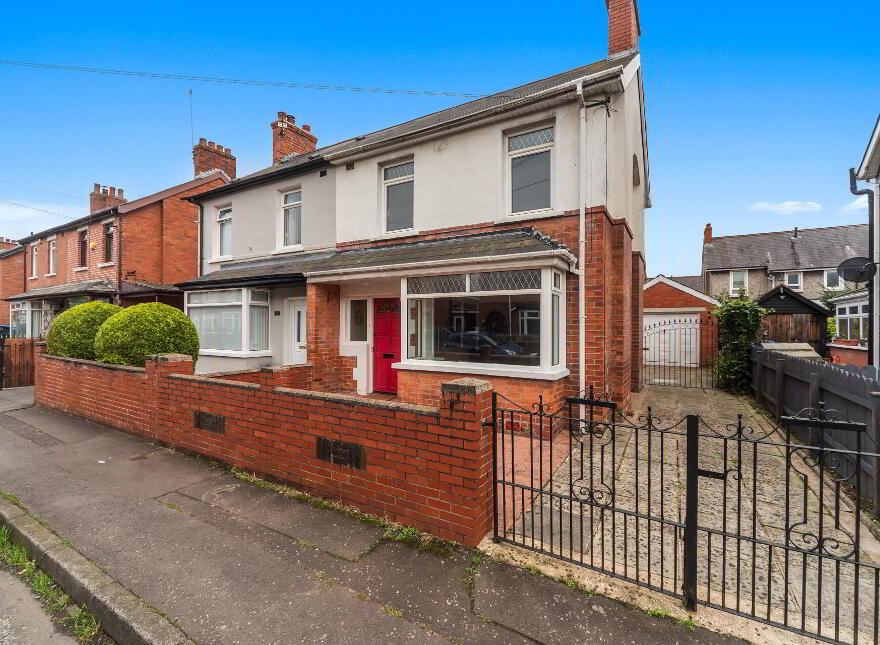 17 Loopland Drive, Belfast, BT6 9DW