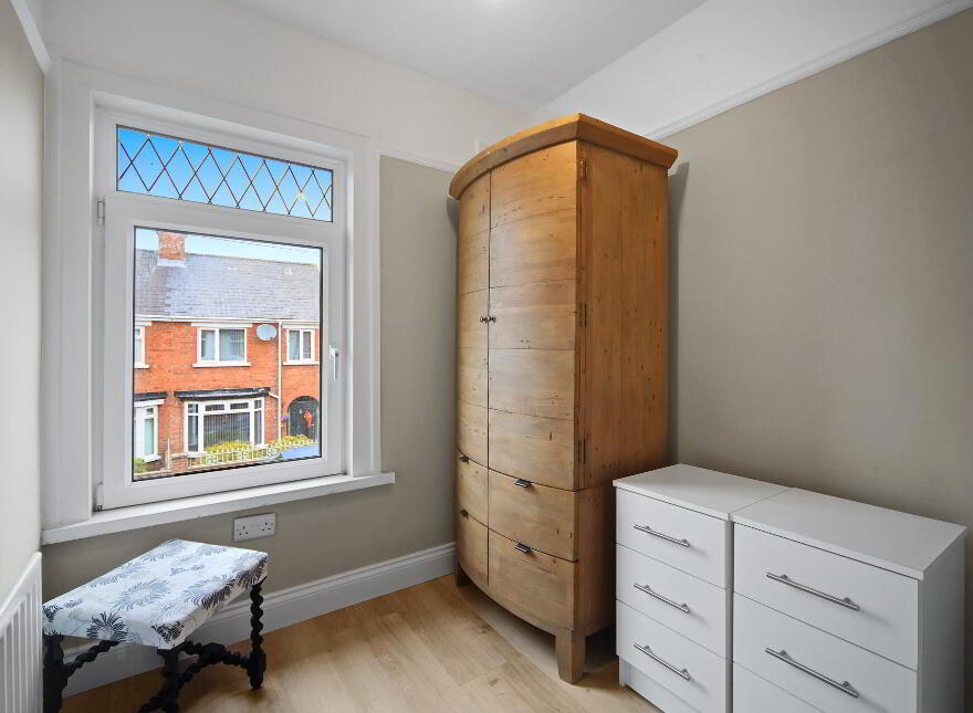 17 Loopland Drive, Belfast, BT6 9DW