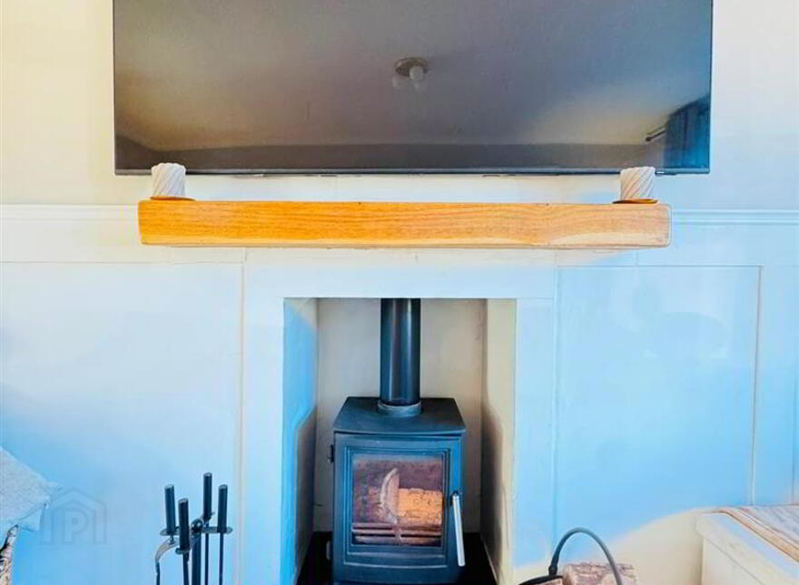 7 Mayfield Road, Hightown Road, Newtownabbey, BT36 7WE