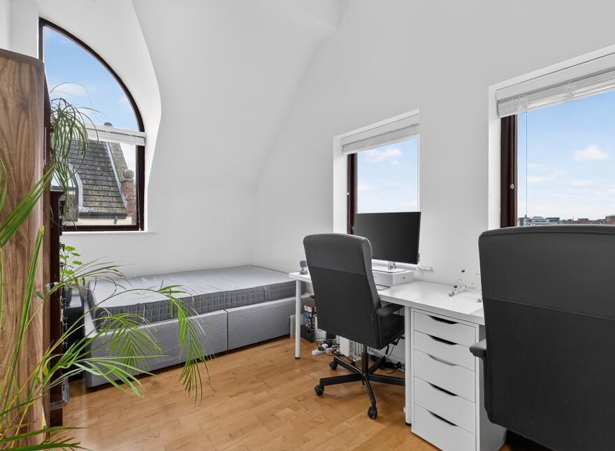 51 St Johns Wharf, Belfast, BT1 3LT