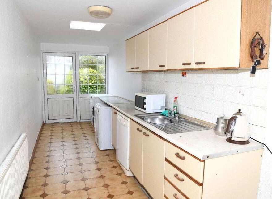 'Reek View', Ballygaddy Road, Tuam, H54R659