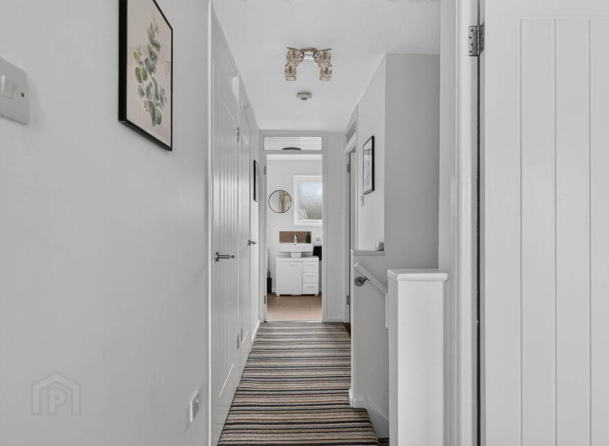 72 Rathvarna Drive, Lisburn, BT28 2UB