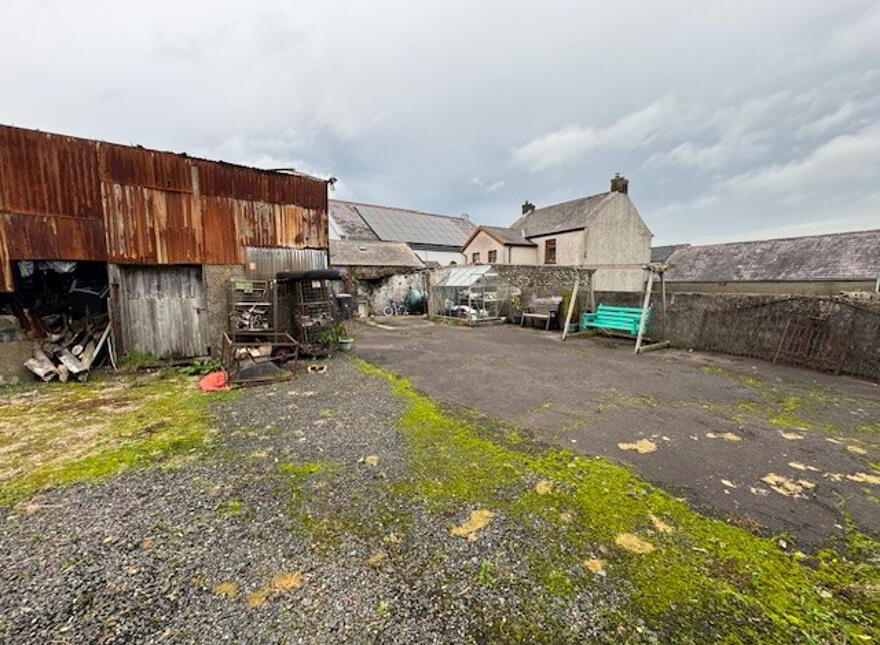 58 Hillhead Road, Ballycarry, BT38 9HE