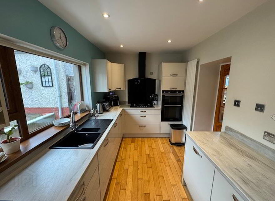 58 Hillhead Road, Ballycarry, BT38 9HE