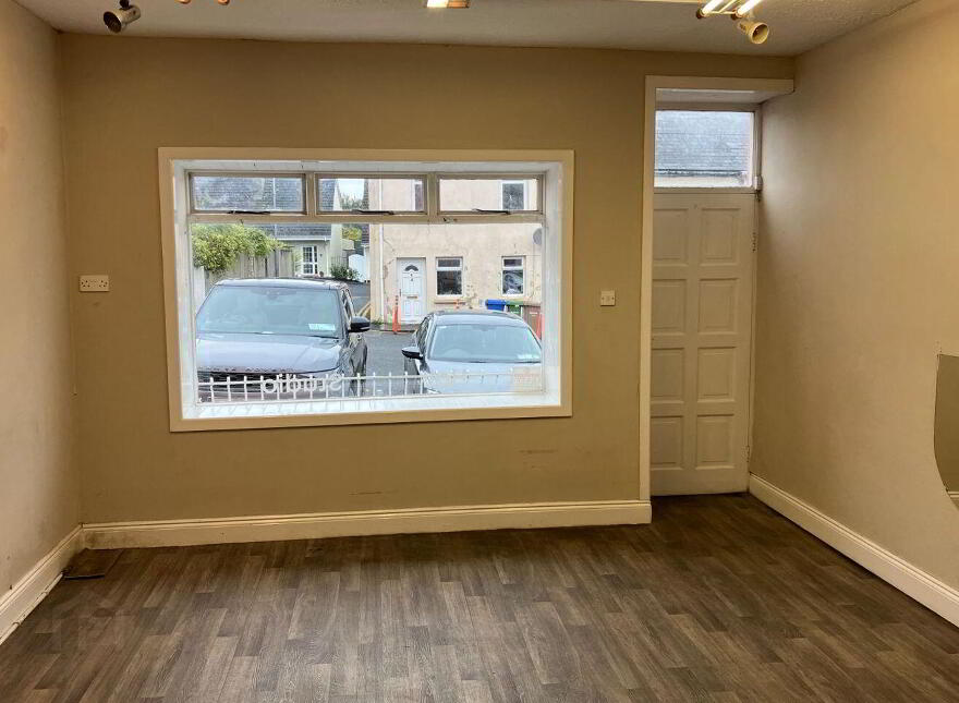 30 Broad Street, Charleville, P56PD35