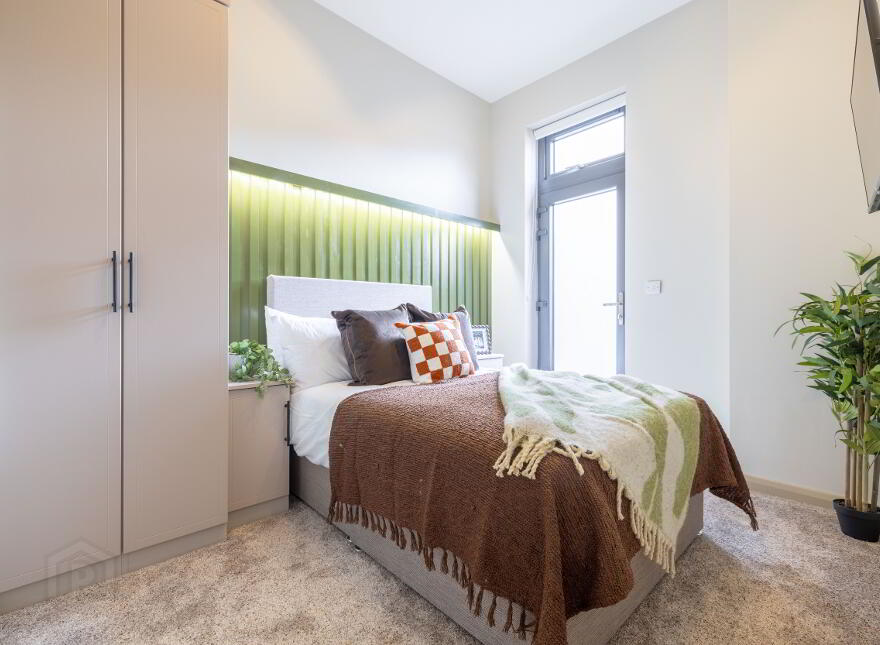 71 Southwell Road, Bangor, BT20 3AE