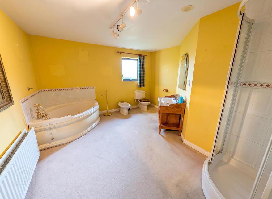 56 Newcastle Road, Ballynahinch, BT24 8NF