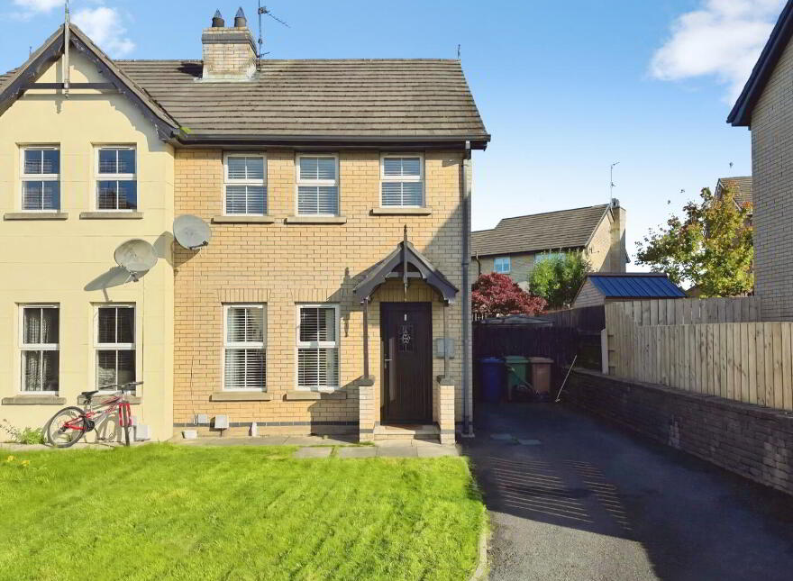 131 Belvedere Manor, Lurgan, Craigavon, BT67 9NY photo