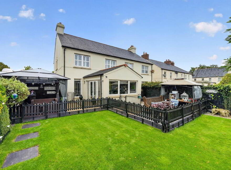 8 Hartley Hall Park, Greenisland, BT38 8ZY