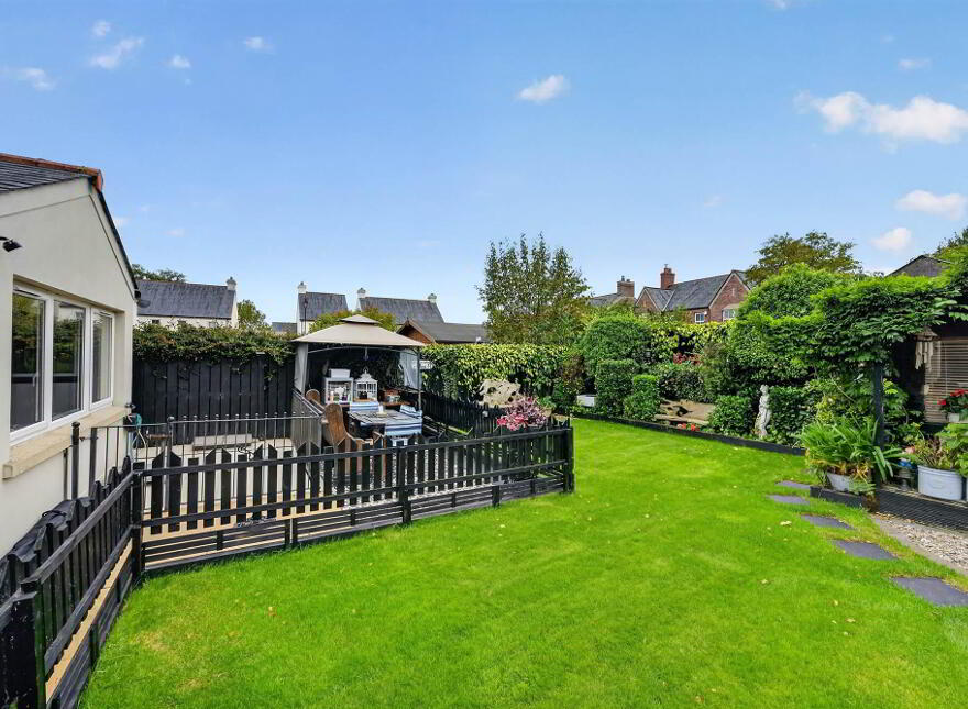 8 Hartley Hall Park, Greenisland, BT38 8ZY