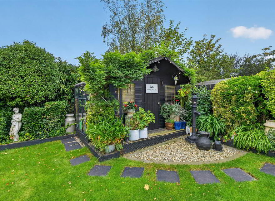 8 Hartley Hall Park, Greenisland, BT38 8ZY