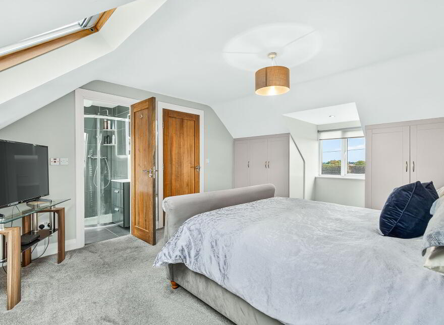 Charlestown Road, Tubbercurry, F91EH95