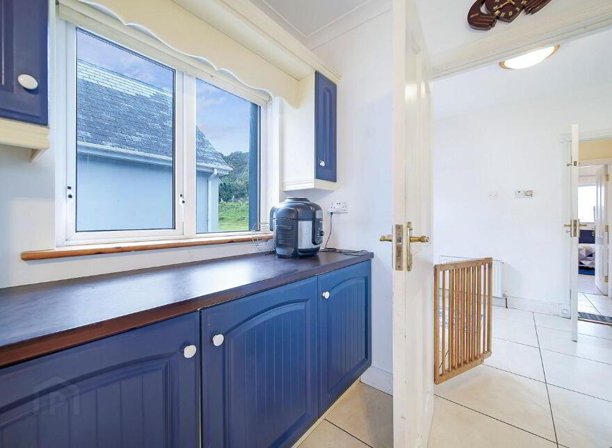 Pinecrest, Tirhomin, Milford, F92E172