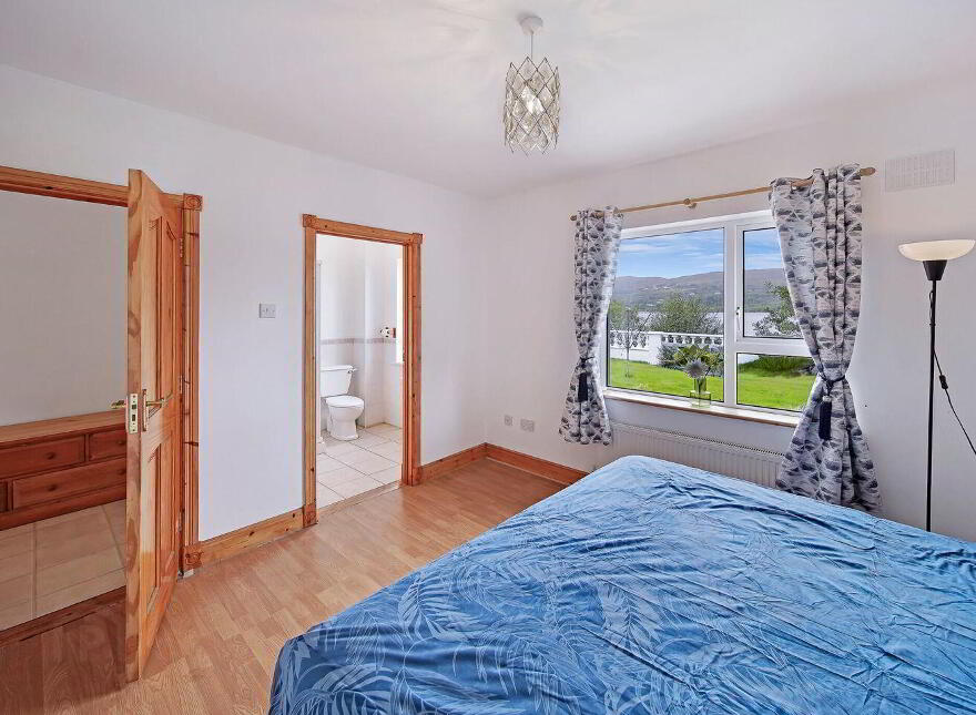 Pinecrest, Tirhomin, Milford, F92E172