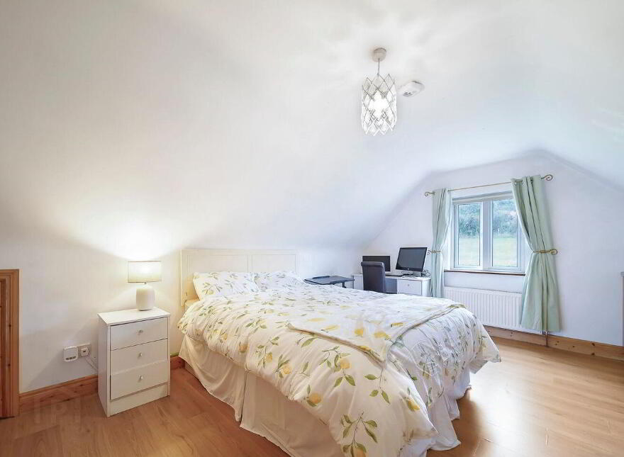 Pinecrest, Tirhomin, Milford, F92E172