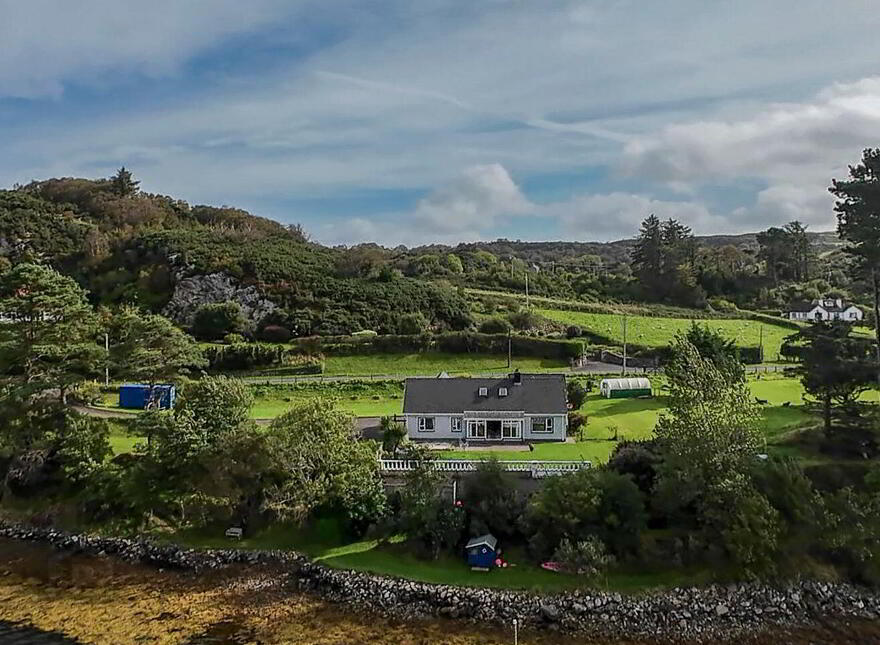 Pinecrest, Tirhomin, Milford, F92E172