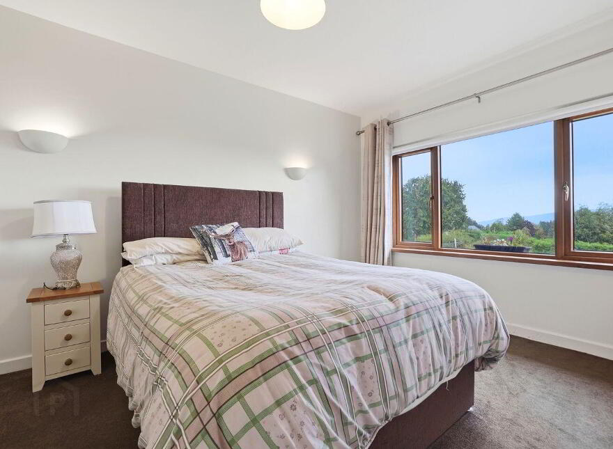 Annerview, Mountain Road, Glendalough, E91P821