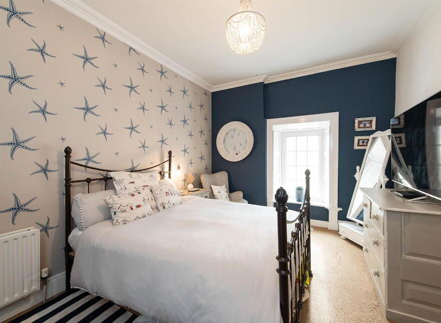 5 The Crescent, Ardglass, BT30 7SB