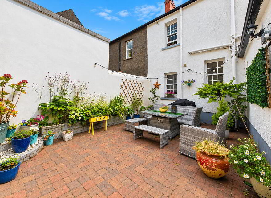 5 The Crescent, Ardglass, BT30 7SB
