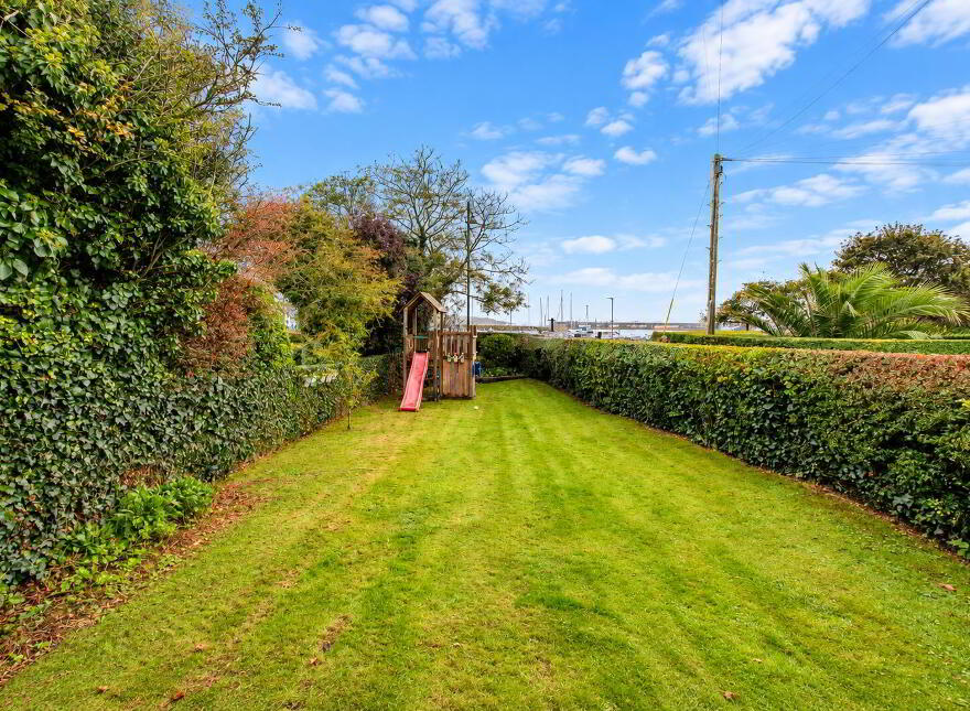 5 The Crescent, Ardglass, BT30 7SB