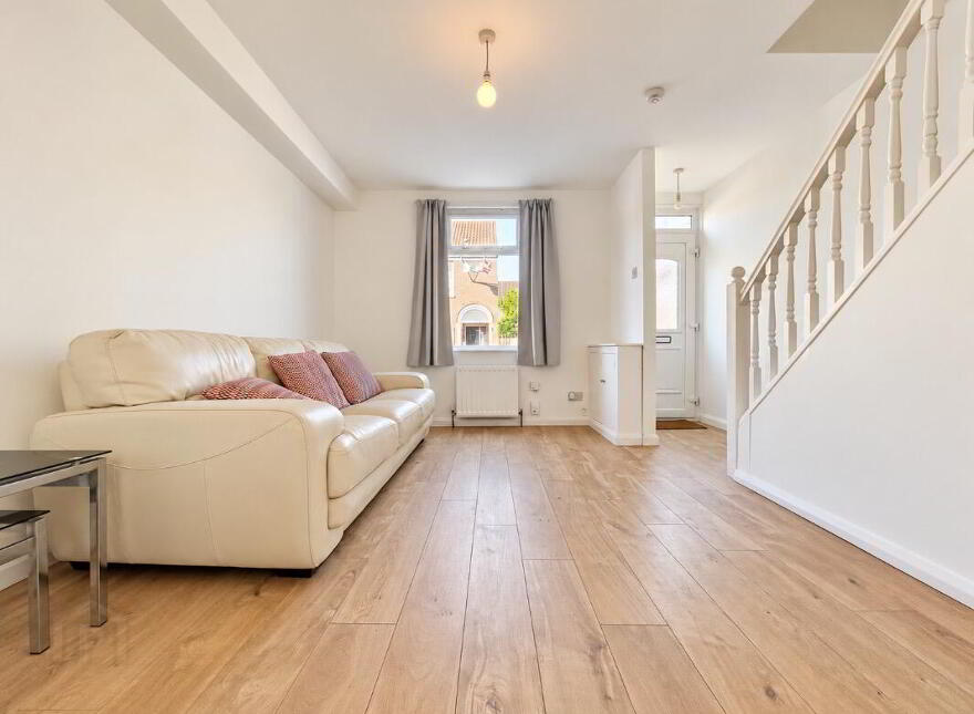 102 Benburb Street, Belfast, BT12 6JJ