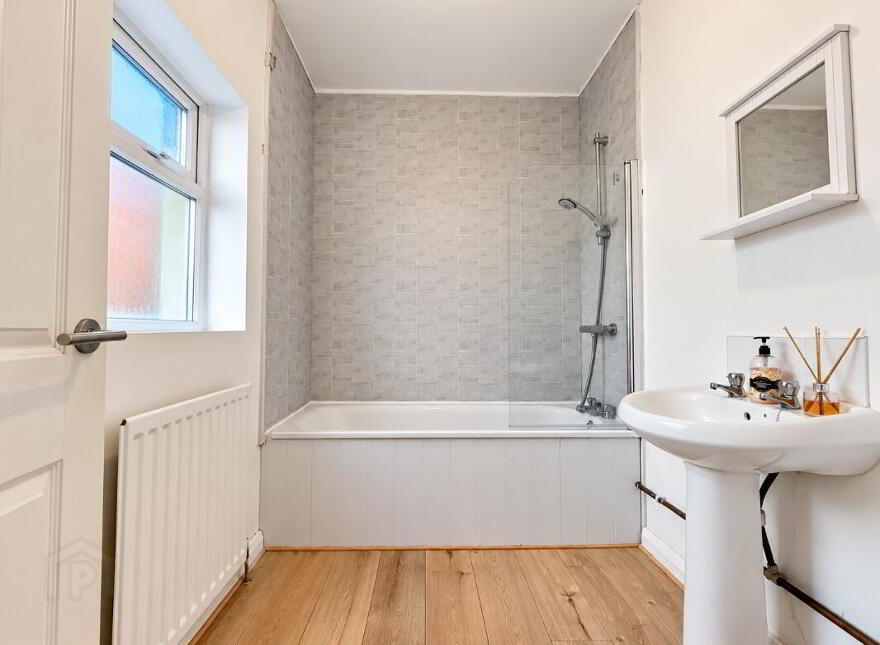 102 Benburb Street, Belfast, BT12 6JJ