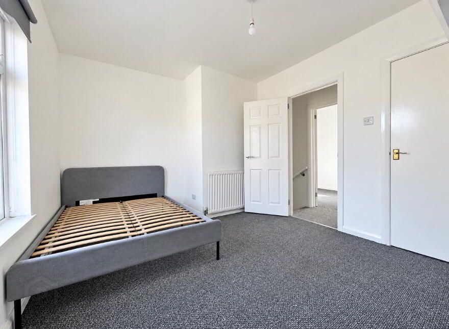 102 Benburb Street, Belfast, BT12 6JJ