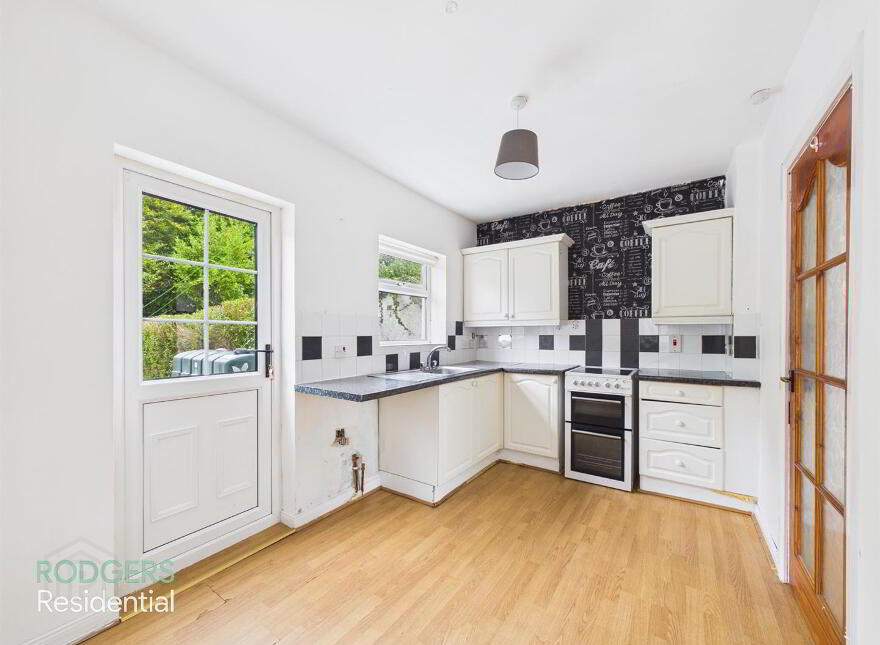 24 Silverstream Park, Belfast, BT14 8GU