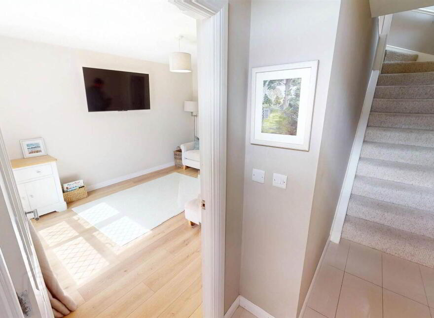 42 Ballantine Gardens, Lisburn, BT27 5FB