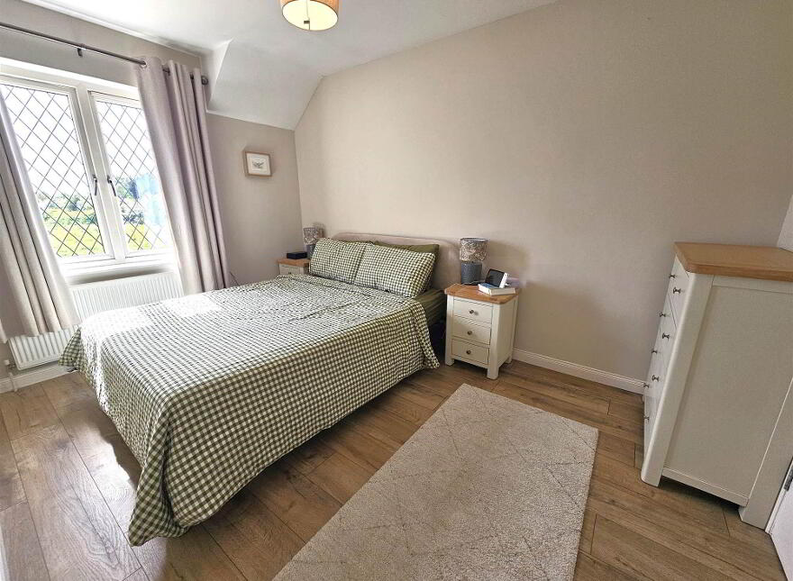 42 Ballantine Gardens, Lisburn, BT27 5FB
