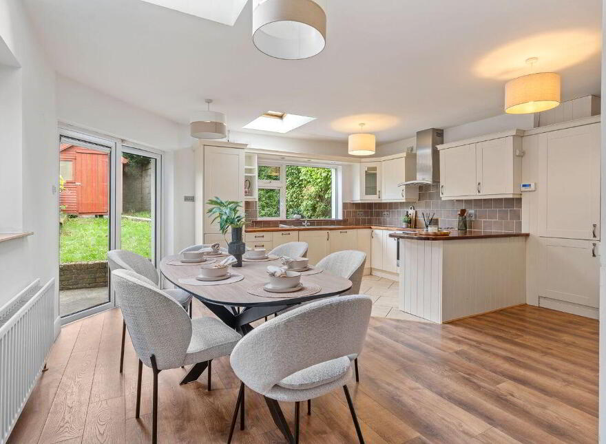 14 Bellevue Heights, Frankfield, T12V8EF