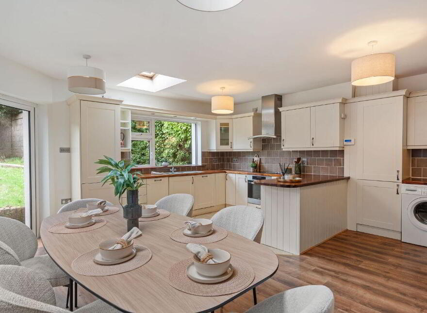 14 Bellevue Heights, Frankfield, T12V8EF