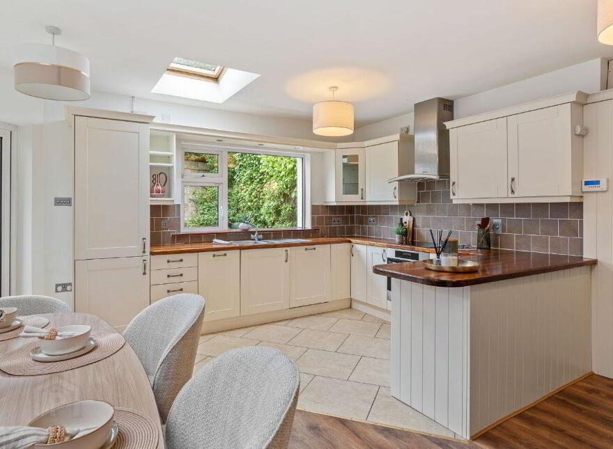 14 Bellevue Heights, Frankfield, T12V8EF