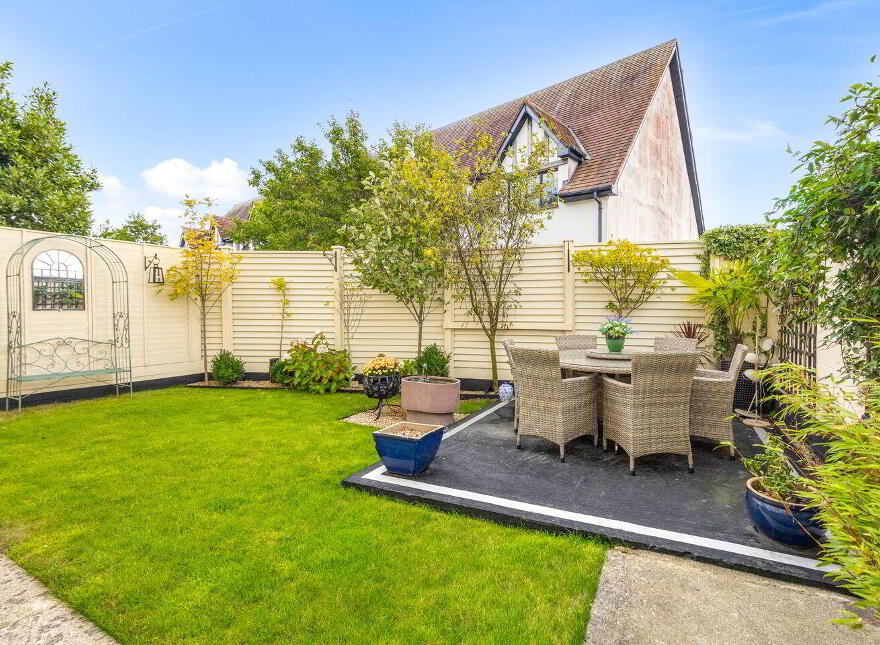 20 Newcastle Manor Green, Newcastle, Newcastle, D22R526
