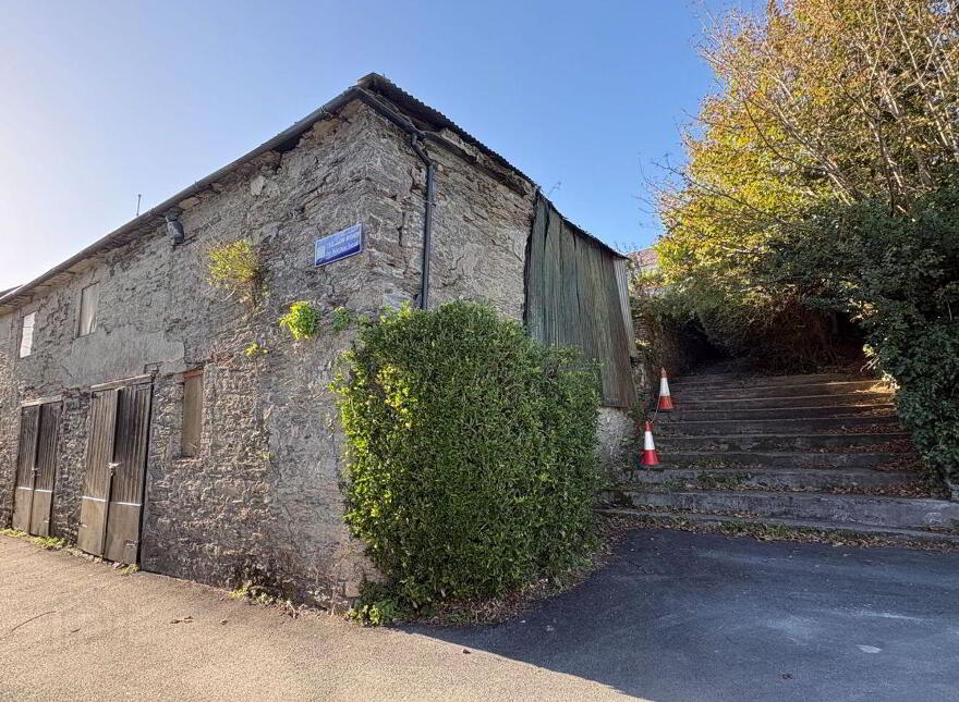 The Coach Houses, Low Road, Scilly, Kinsale