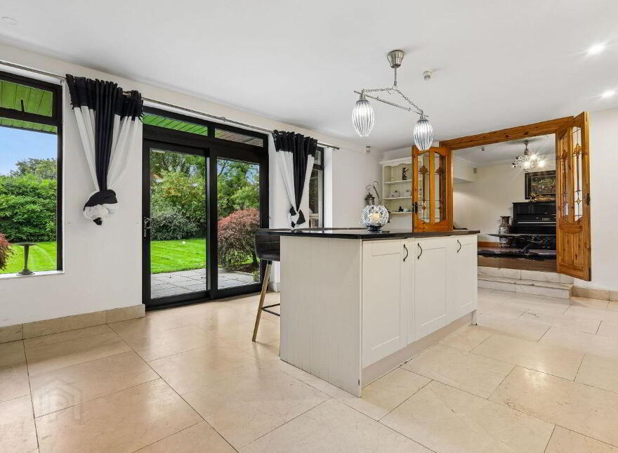 Curryhills, Prosperous, W91XD65