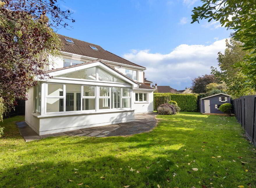16 Brighton Hall, Brighton Road, Foxrock, Foxrock, D18W940