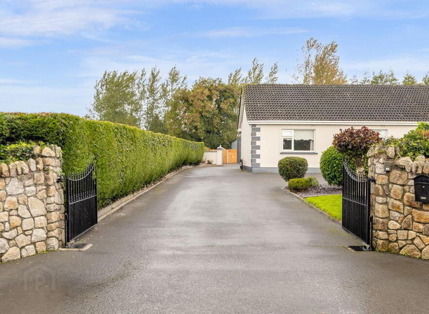 Lock View House, Ballyteage North, Kilmeague, Kilmeage, W91TW5R