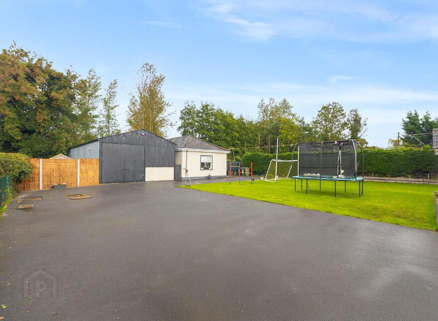 Lock View House, Ballyteage North, Kilmeague, Kilmeage, W91TW5R