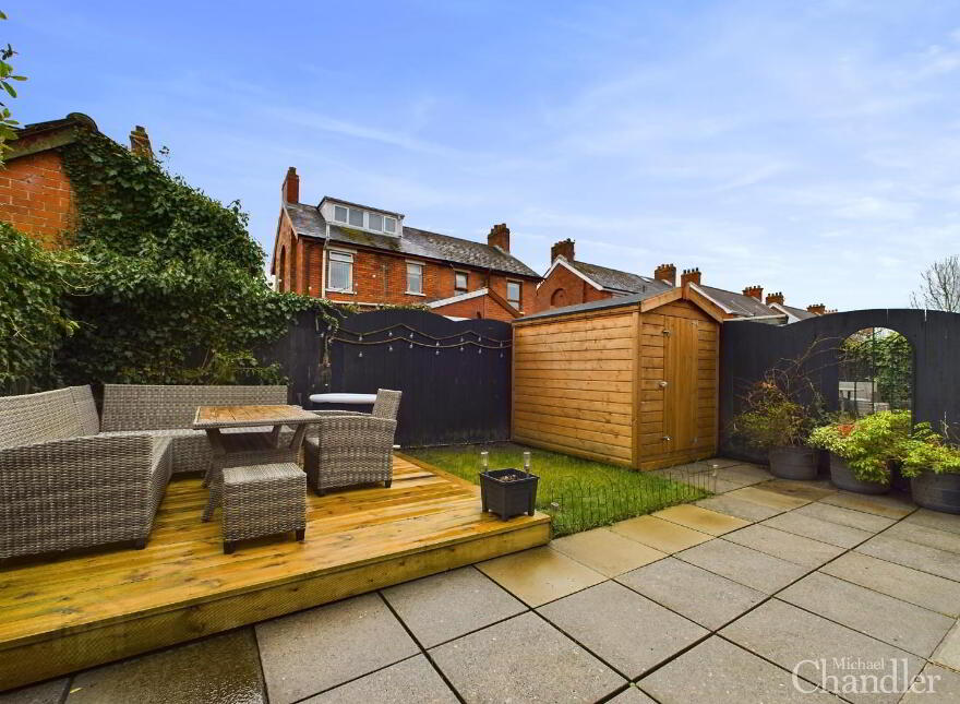 39 Loopland Park, Belfast, BT6 9DY