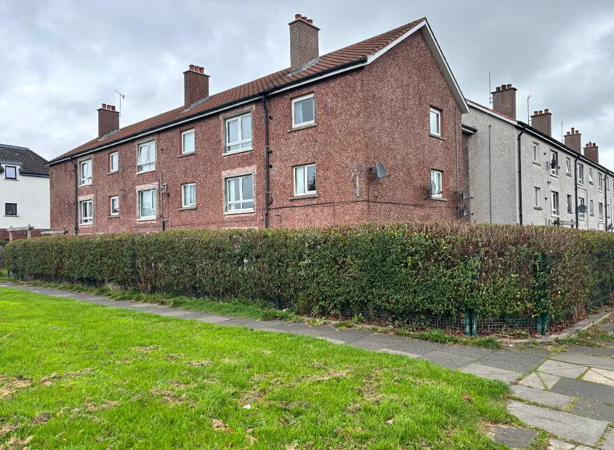 34 Sunnylands Grove, Carrickfergus, BT38 8NR