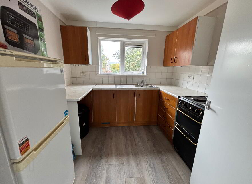 34 Sunnylands Grove, Carrickfergus, BT38 8NR