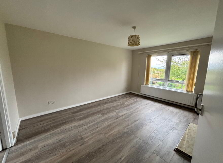 34 Sunnylands Grove, Carrickfergus, BT38 8NR