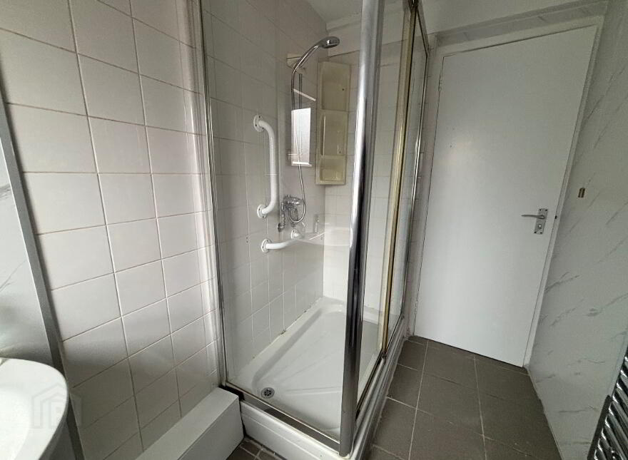 34 Sunnylands Grove, Carrickfergus, BT38 8NR