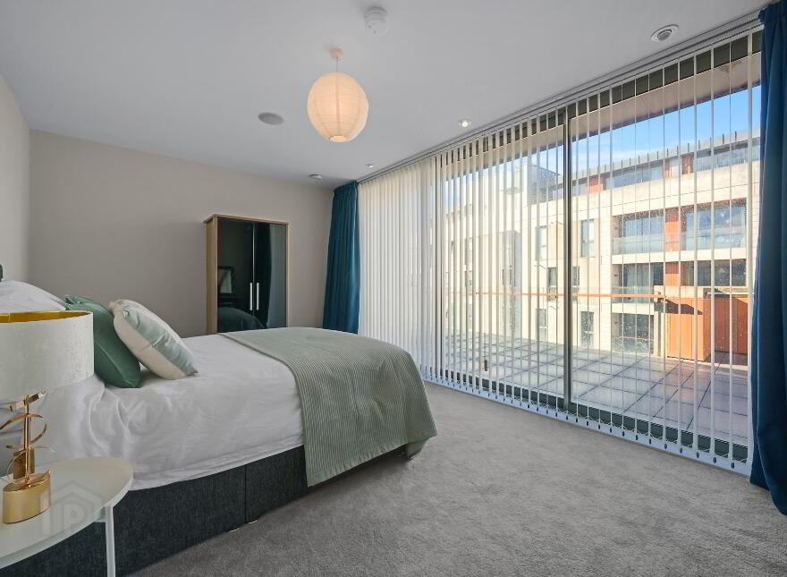 7.43, The Arc, 2H Queens Road, Belfast, BT3 9FJ