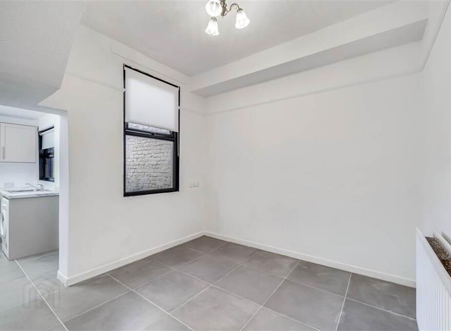 110 Broadway, Belfast, BT12 6HX