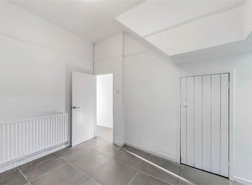 110 Broadway, Belfast, BT12 6HX